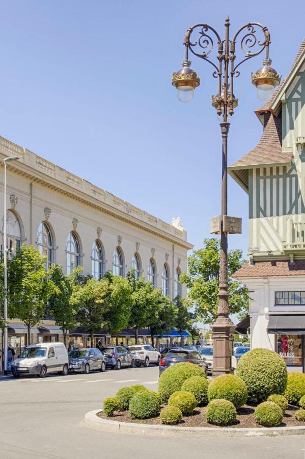 Castel Saint Clair - Trois Pieces - Deauville Centre エクステリア 写真