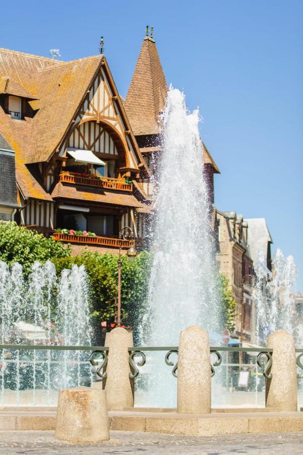 Castel Saint Clair - Trois Pieces - Deauville Centre エクステリア 写真